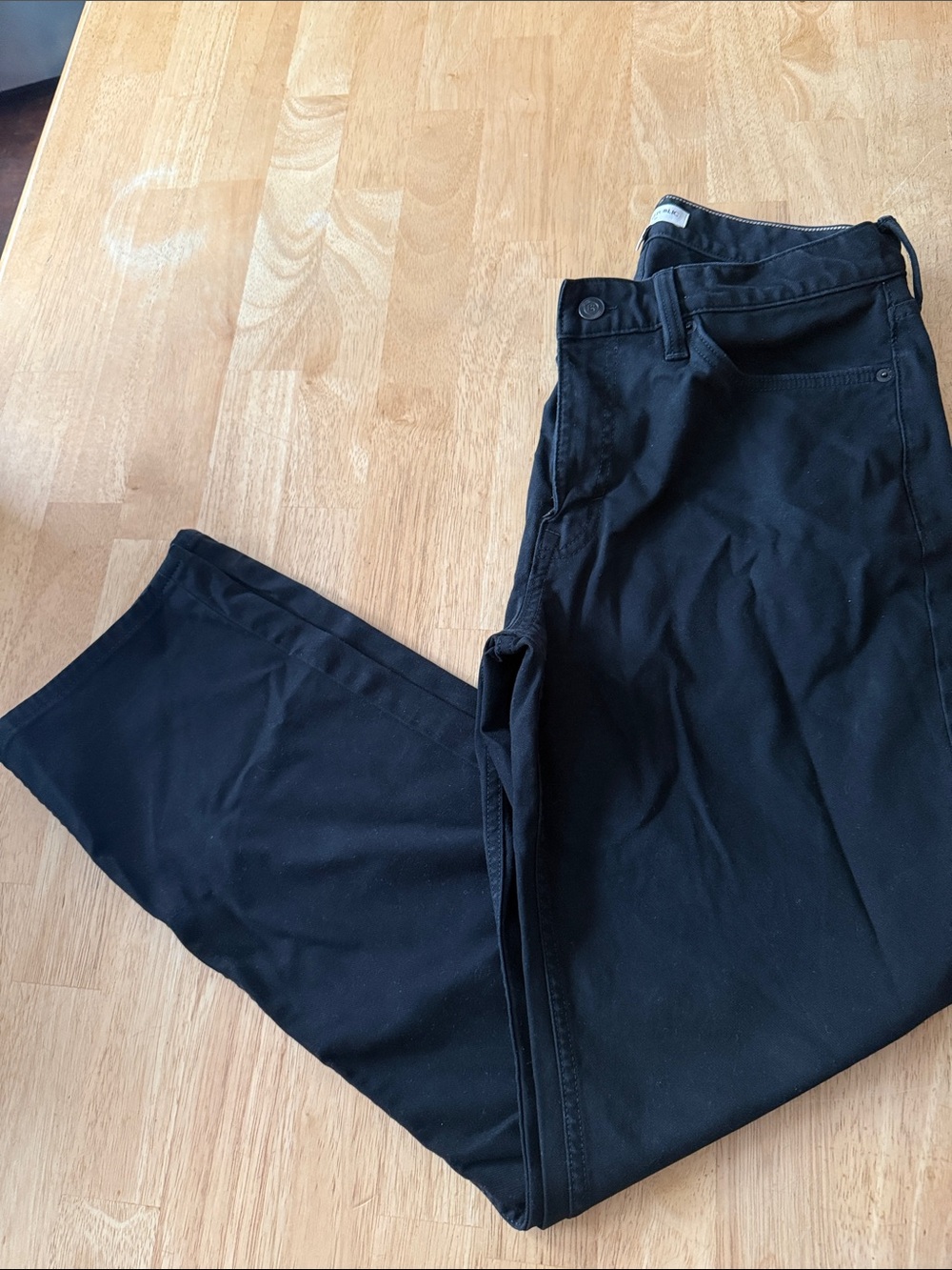 Banana Republic Traveler Pant-black